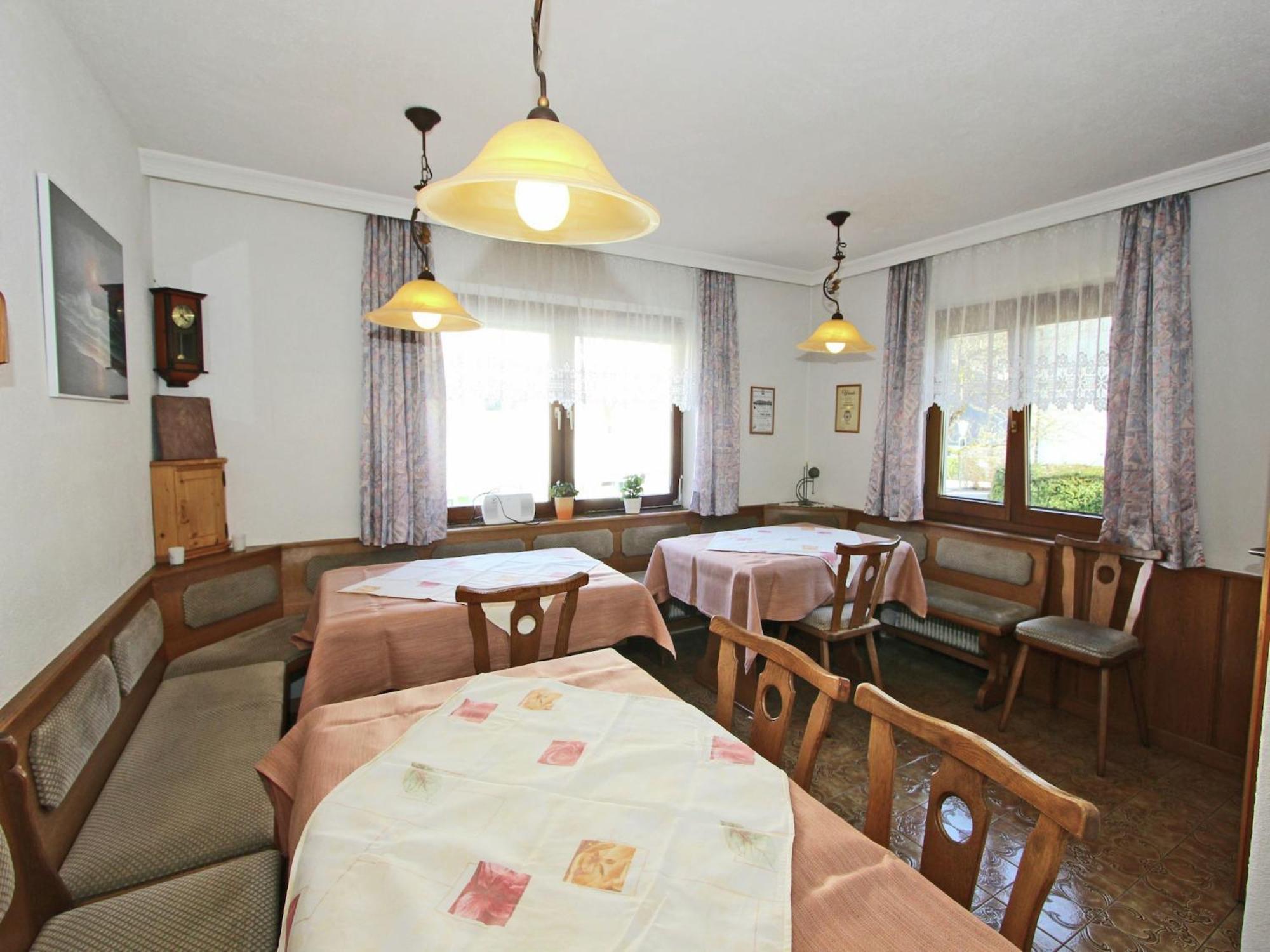 Vintage Apartment In F Gen Near Ski Area Fügen Esterno foto
