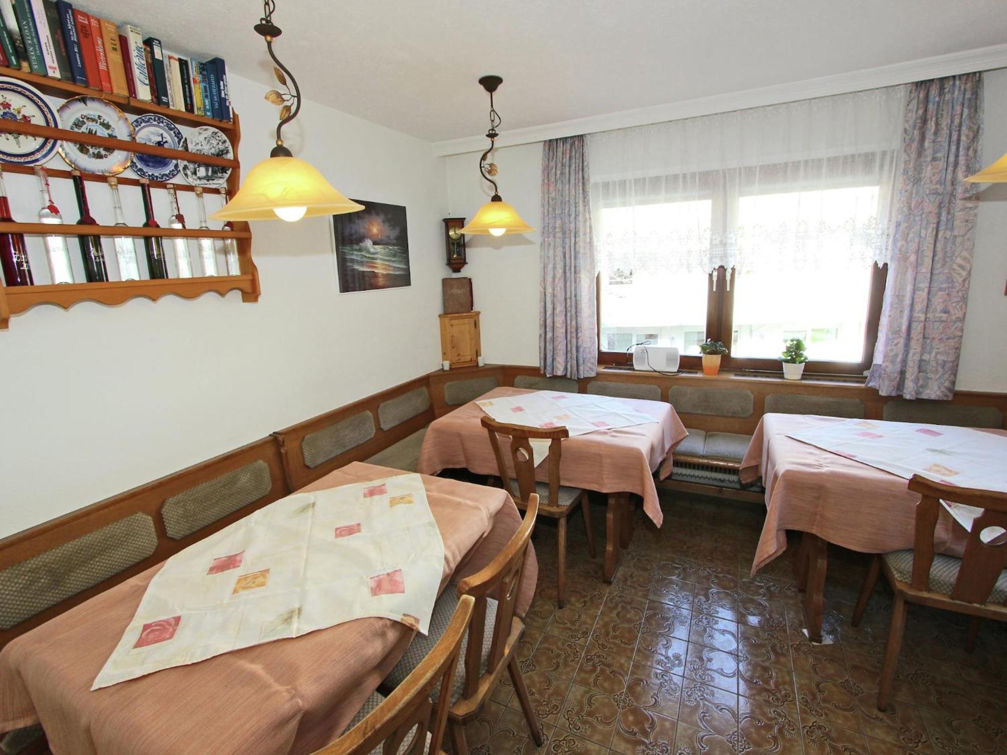 Vintage Apartment In F Gen Near Ski Area Fügen Esterno foto