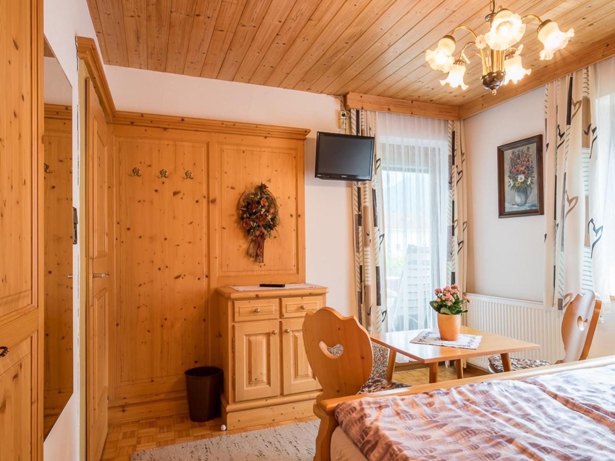 Vintage Apartment In F Gen Near Ski Area Fügen Esterno foto